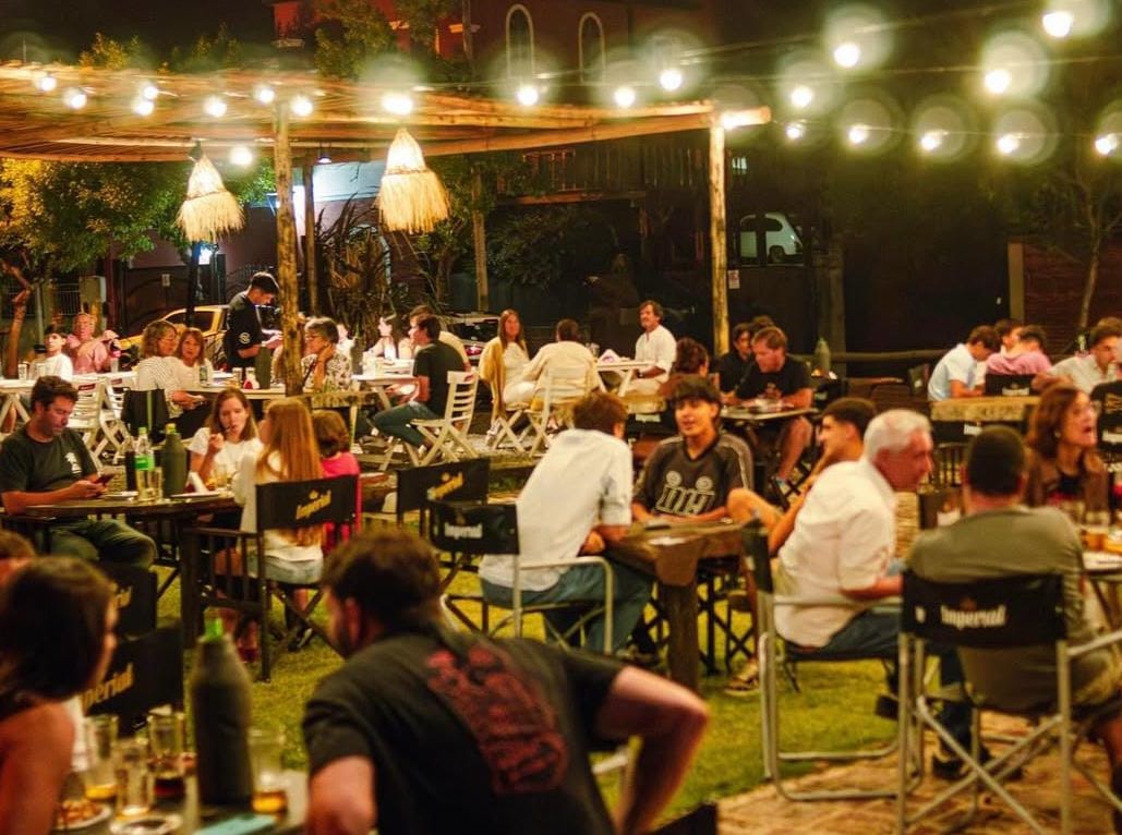 Calles llenas, gastronomía colmada y hoteles al 95%: La Paz vibró el finde largo